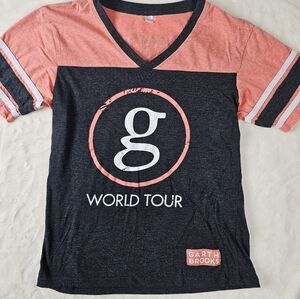 Garth Brooks World Tour Shirt Women’s Large V Neck vintage baseball Tee